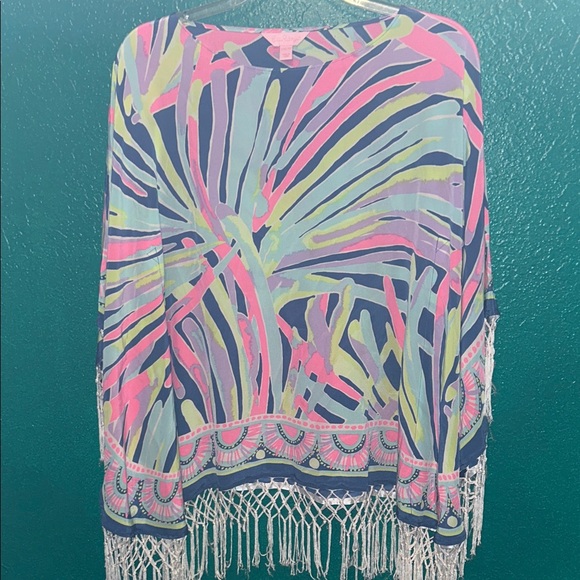 Lilly Pulitzer Tops - Lilly Pulitzer 100% silk Fringe Kimono